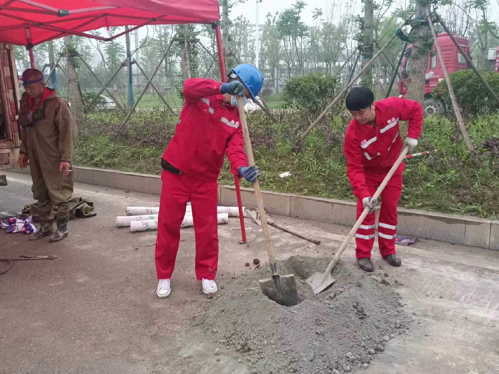 番禺管道疏通哪家好】及时进行市政管道清淤